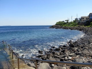 台風一過の海＠川奈ビーチ