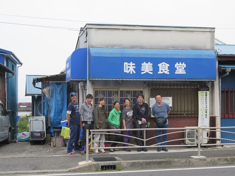 港町の小さな名店。