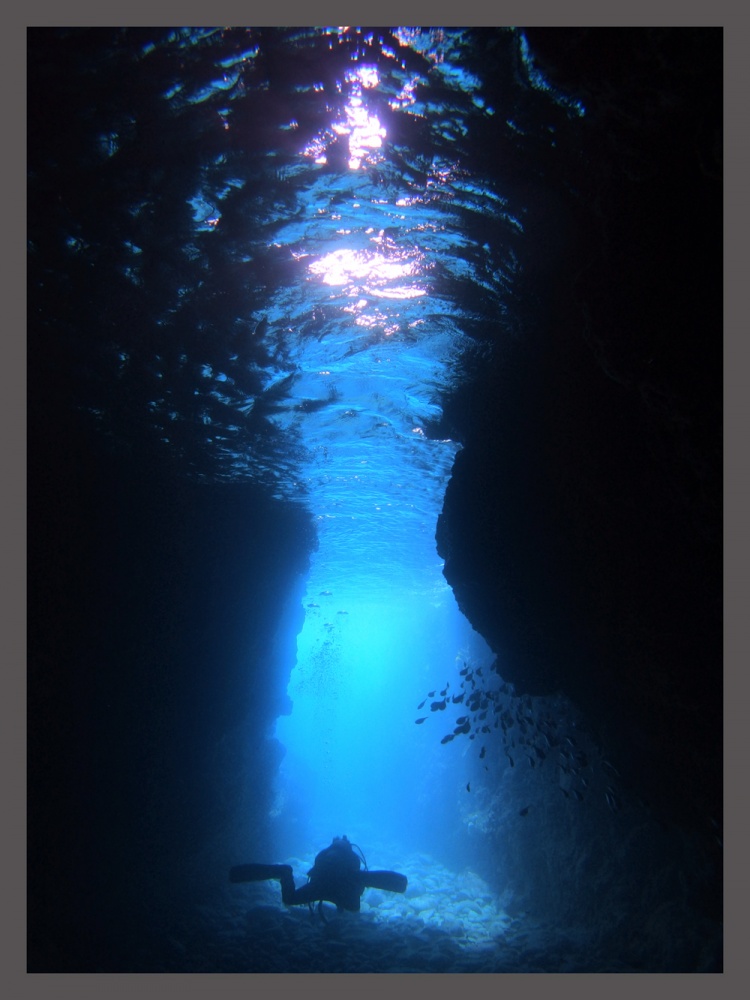 田子海中洞窟