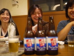 石垣地ビールを飲んでいい笑顔