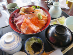 海鮮丼