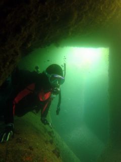 テトラポット洞窟ダイビング＠江の浦