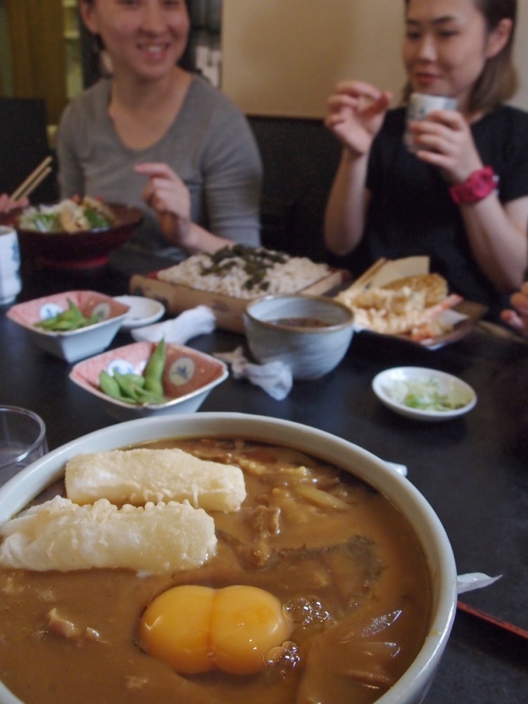 橋本の揚げ餅入りカレー蕎麦♪＆双子の卵っ！！