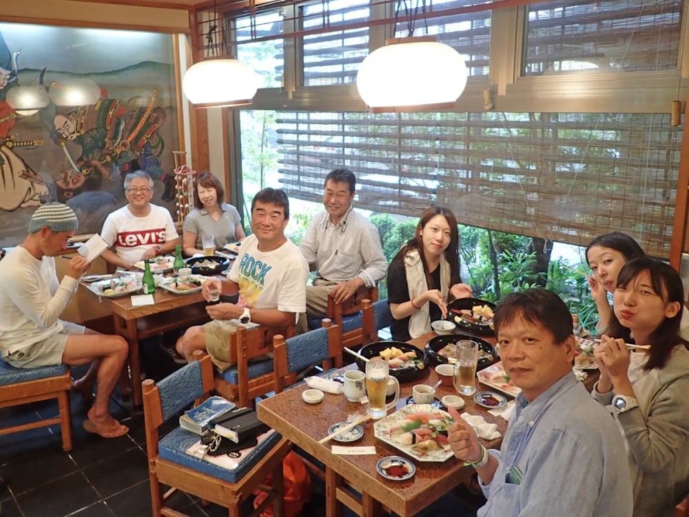 長岡のお寿司屋さんにて　飲んだくれて・・・