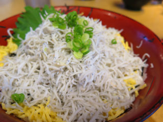 釜揚げしらす丼