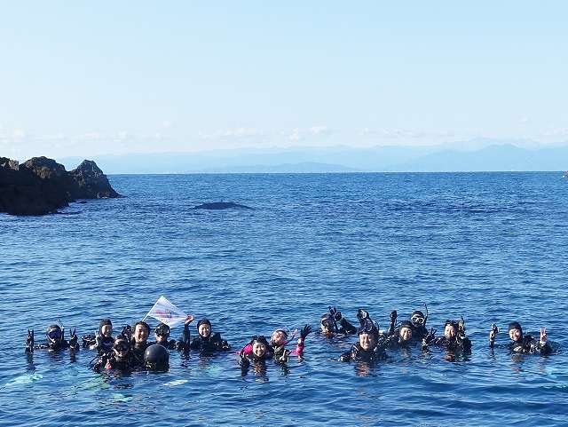 記念ダイブは水面集合写真のみ