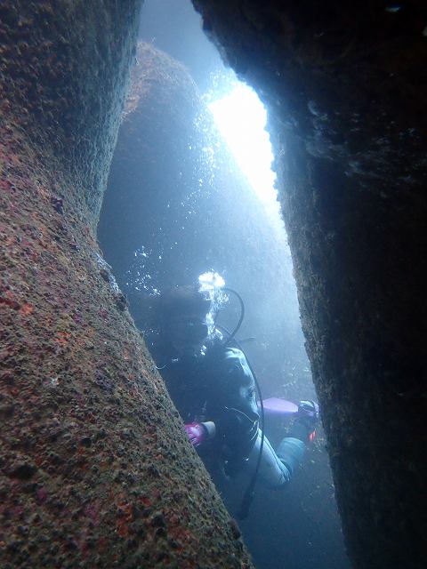 テトラポット洞窟