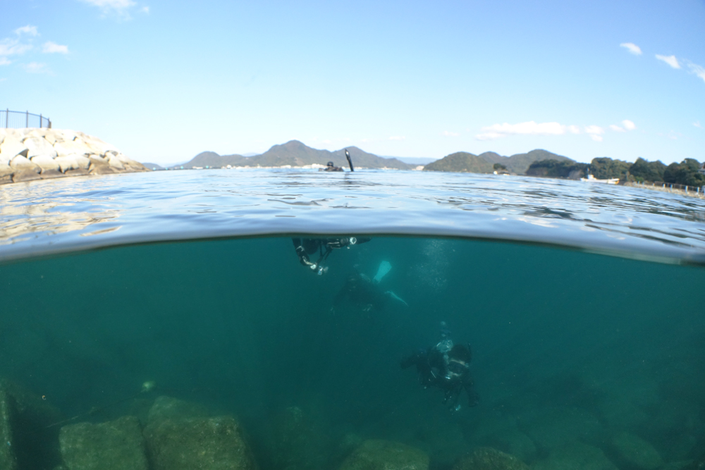 水中と地上の差