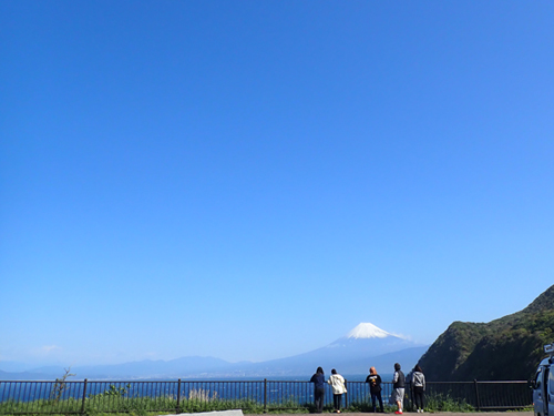 雨が止んで富士山が