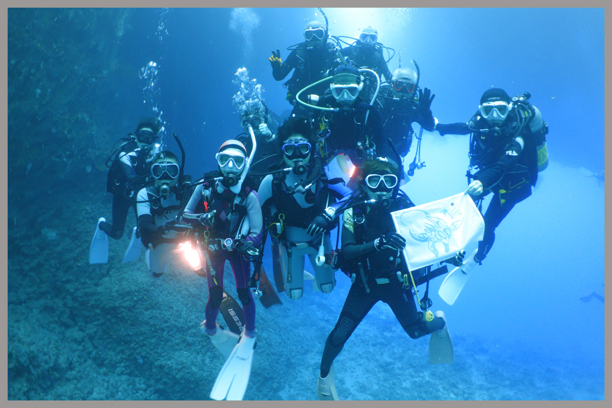 ブルーホールでの@オーシャントライブ