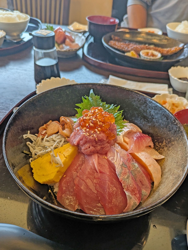 伊東花季・豪華海鮮丼@東京発日帰りダイビングツアー